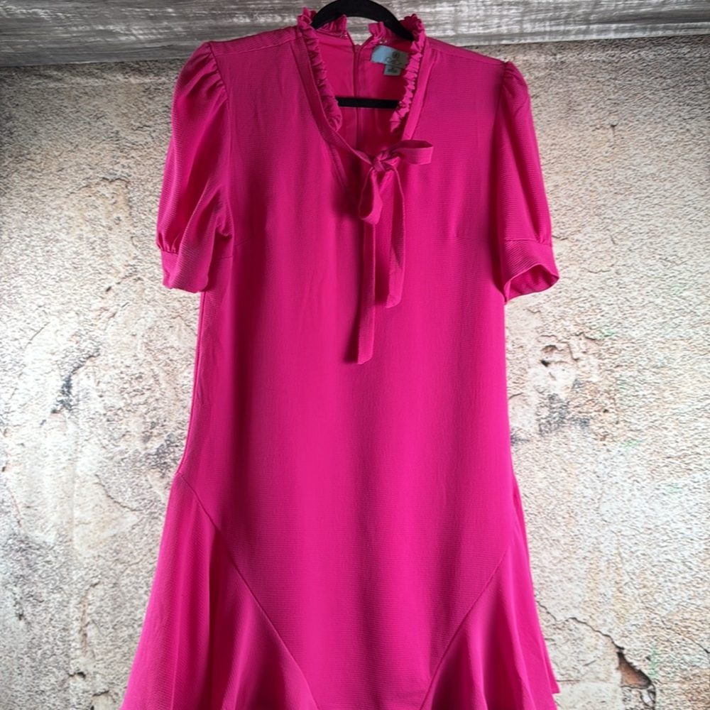 CeCe Fuchsia Ruffle Trim Topsize medium   C29 - Picture 2 of 7
